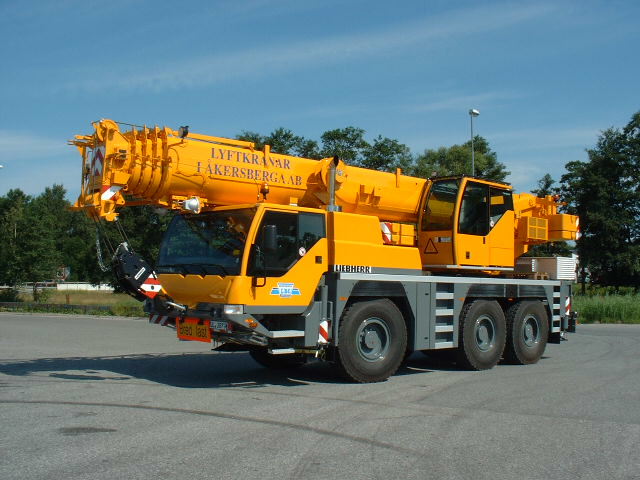 Gør gulvet rent frill rent Lyftkranar & Mobilkranar - 60 ton lyftkapacitet | LÅAB/NMAB